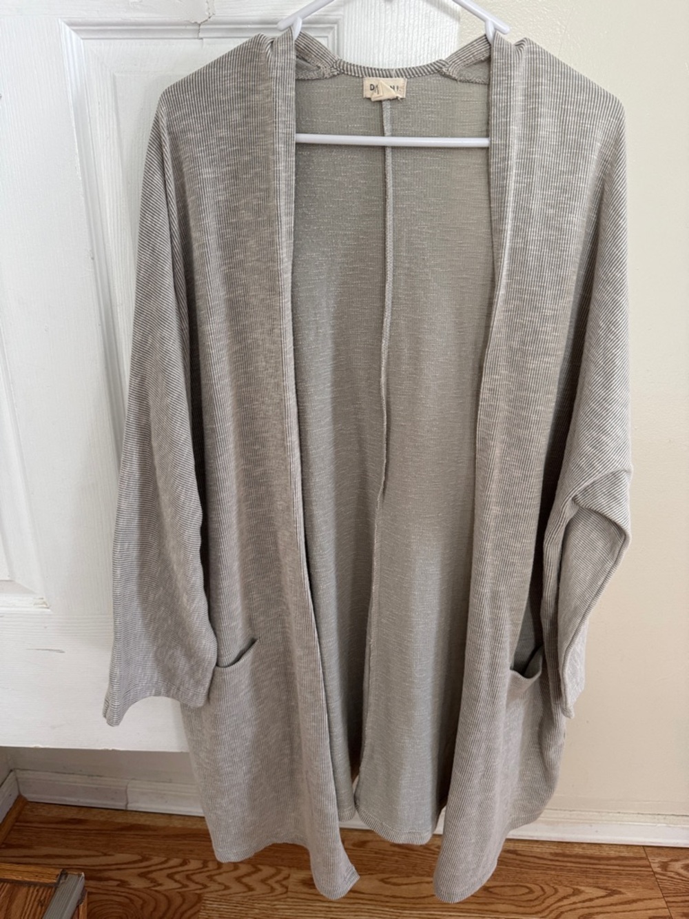 Women’s Cardigan OSFA (one size fits all)